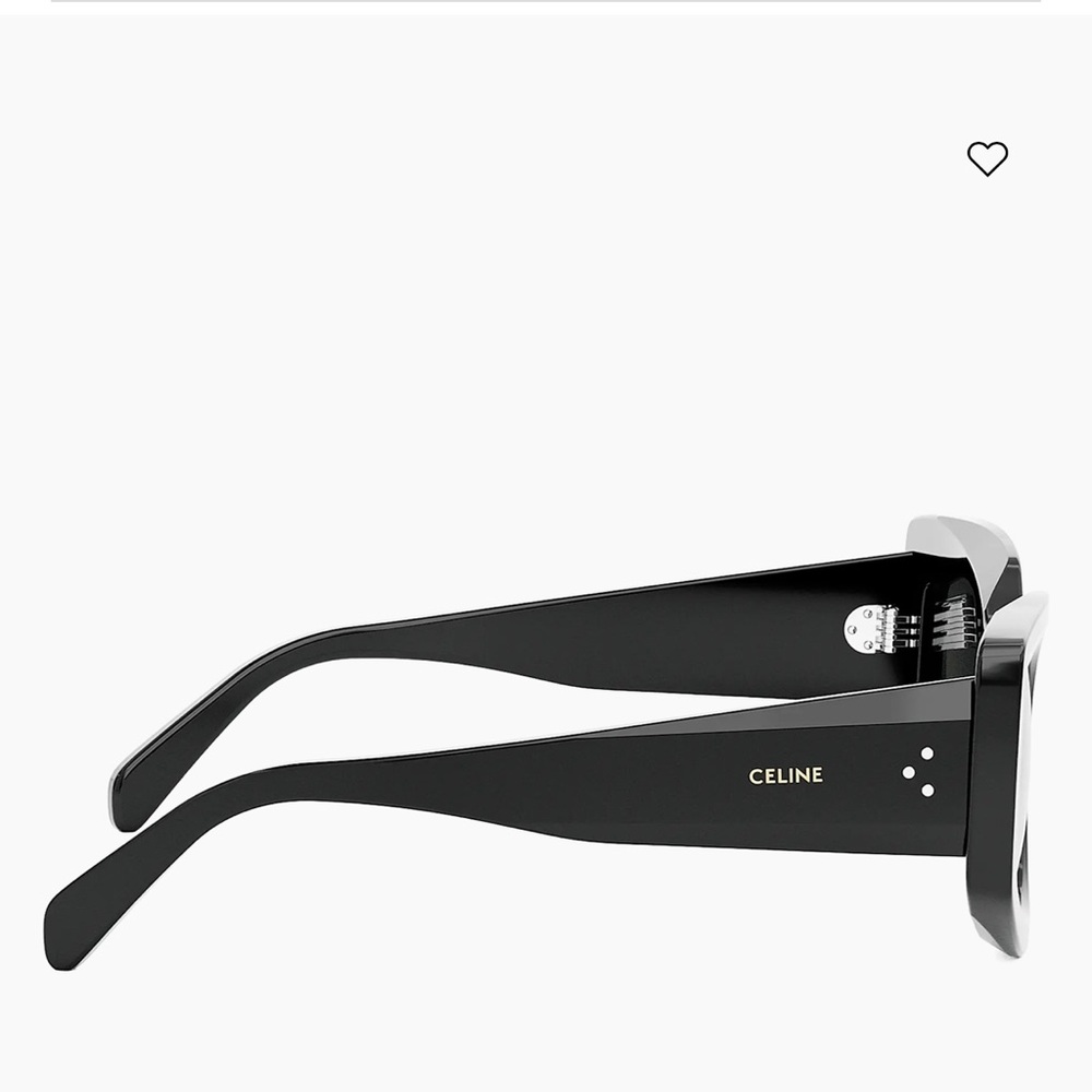CELINE

Bold Three Dots 54MM Butterfly Sunglasses

$480MSRP - Picture 7 of 9